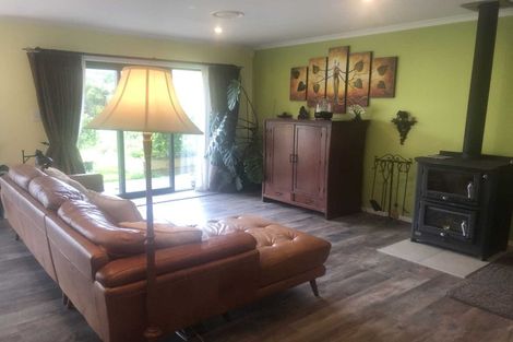 Photo of property in 2 Te Ara Karoiroa Road, 4374