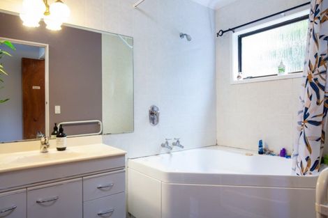 Photo of property in 213 Ngamotu Road, Spotswood, New Plymouth, 4310