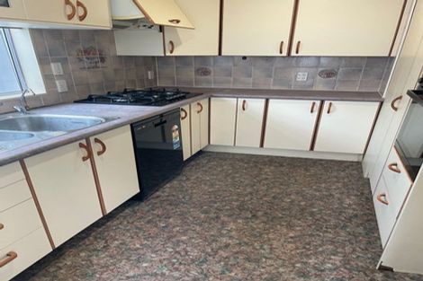 Photo of property in 146 Mark Avenue, Grenada Village, Wellington, 6037