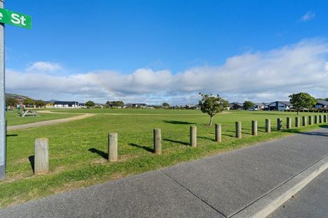 Photo of property in 29 Pohe Street, Waikanae, 5036