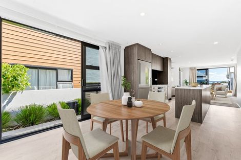 Photo of property in 9 Seafarer Crescent, Stanmore Bay, Whangaparaoa, 0932