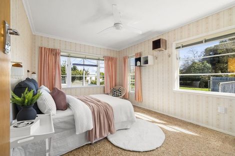 Photo of property in 18 Kent Street, Carterton, 5713