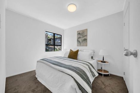 Photo of property in 10 Marco Place, Highland Park, Auckland, 2010