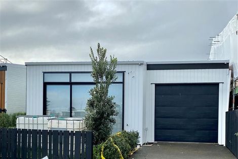 Photo of property in 19 Lieutenant Lane, Papakura, 2110