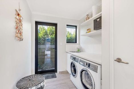 Photo of property in 12 Rehua Place, Waiwhakaiho, New Plymouth, 4312