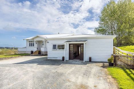 Photo of property in 27 Church Hill Road, Port Albert, Wellsford, 0973
