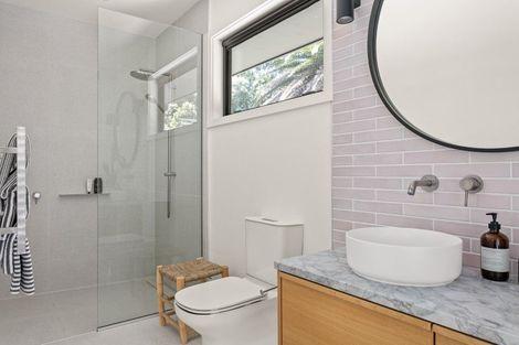 Photo of property in 17 Sandy Cove, Wainui, Gisborne, 4010