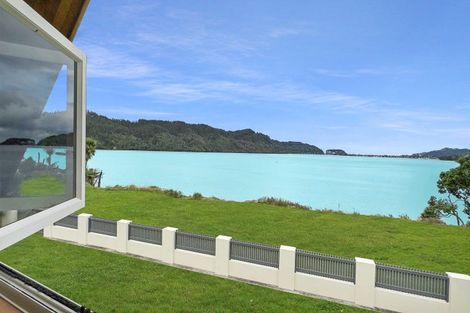 Photo of property in 22 Aileen Place, Whangamata, 3691