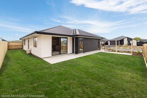 Photo of property in 4 Poipoi Place, Aranui, 8061