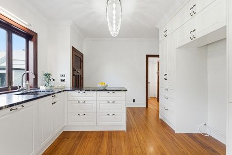 Photo of property in 4 Kent Road, Saint Johns Hill, Whanganui, 4501