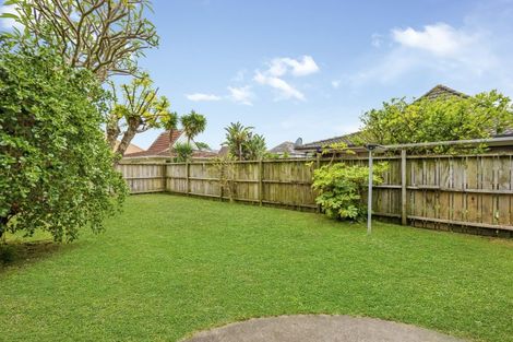 Photo of property in 41a Vivian Wilson Drive, Eastern Beach, Auckland, 2012