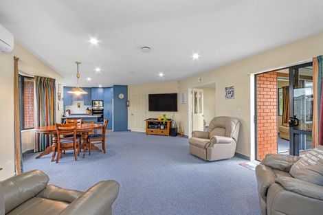 Photo of property in 21 Langley Place, Belfast, Christchurch, 8051