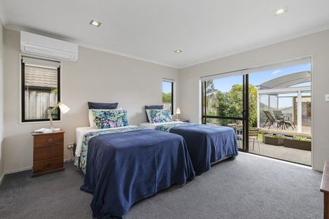 Photo of property in 16 Ludlow Place, Pukekohe, 2120