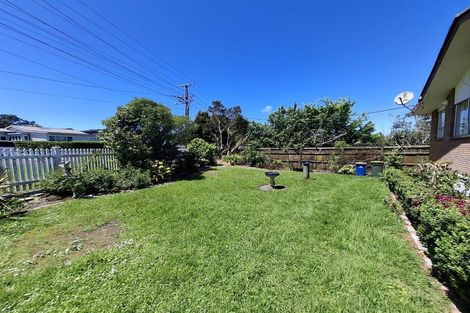 Photo of property in 1/5 Tobruk Crescent, Milford, Auckland, 0620