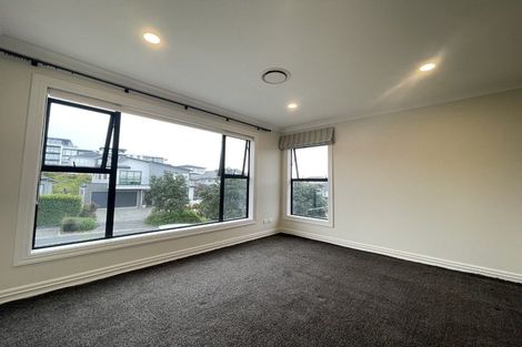 Photo of property in 39 Headland Drive, Long Bay, Auckland, 0630