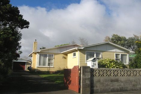 Photo of property in 16 Jackson Avenue, Highbury, Palmerston North, 4412