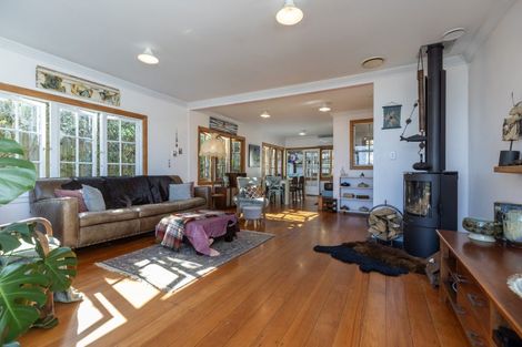 Photo of property in 5 Golf Road, Paraparaumu Beach, Paraparaumu, 5032