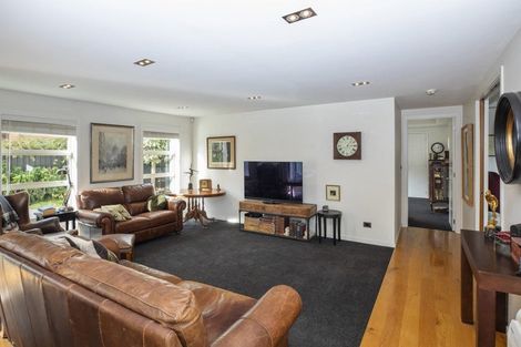 Photo of property in 98a Watford Street, Strowan, Christchurch, 8052
