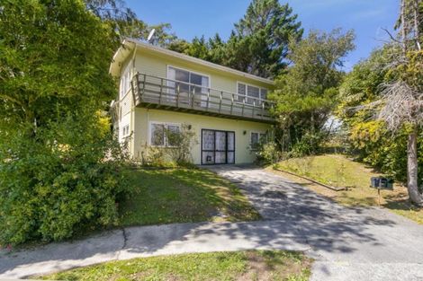 Photo of property in 26 Mataura Grove, Wainuiomata, Lower Hutt, 5014