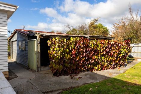 Photo of property in 100 Brandon Street, Featherston, 5710