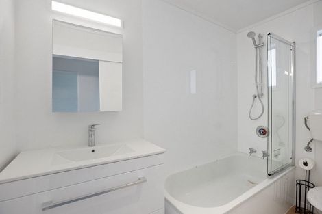 Photo of property in 16c Buckley Grove, Paraparaumu, 5032