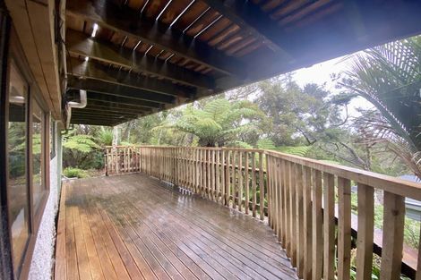 Photo of property in 1/47 Valley View Road, Glenfield, Auckland, 0629