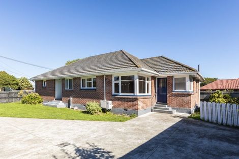 Photo of property in 12 Aorangi Road, Bryndwr, Christchurch, 8053