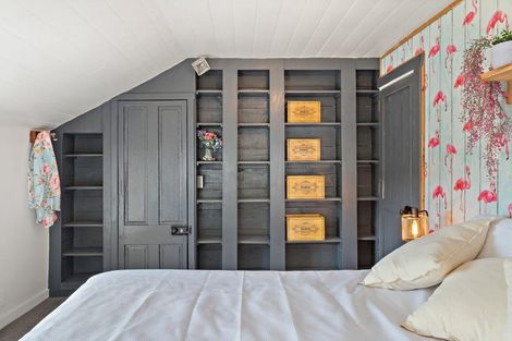 Photo of property in 2a Ripon Street, Lyttelton, 8082