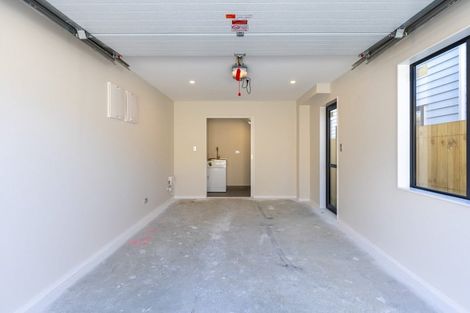 Photo of property in 6c Kaweka Street, New Lynn, Auckland, 0600
