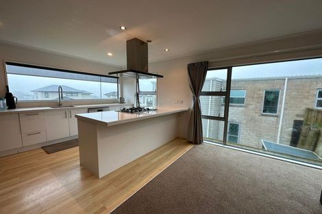 Photo of property in 21 Cresswell Place, Johnsonville, Wellington, 6037