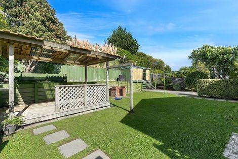 Photo of property in 14 Hicks Close, Whitby, Porirua, 5024