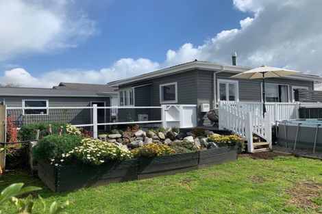 Photo of property in 93 Broadway, Waitara, 4320