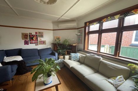 Photo of property in 3 The Parade, Island Bay, Wellington, 6023