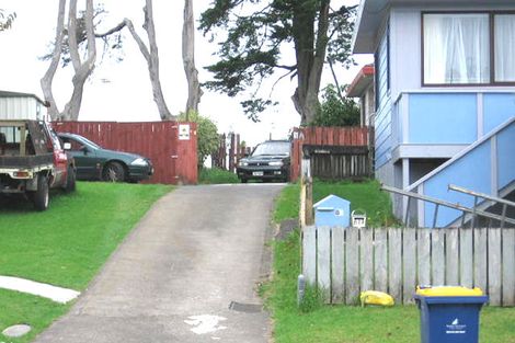 Photo of property in 1/81 Luanda Drive, Ranui, Auckland, 0612