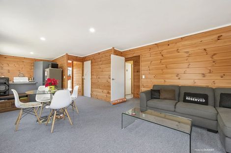 Photo of property in 104 Apu Crescent, Lyall Bay, Wellington, 6022