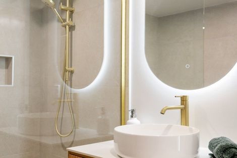 Photo of property in 31 Saint Andrews Terrace, St Andrews, Hamilton, 3200