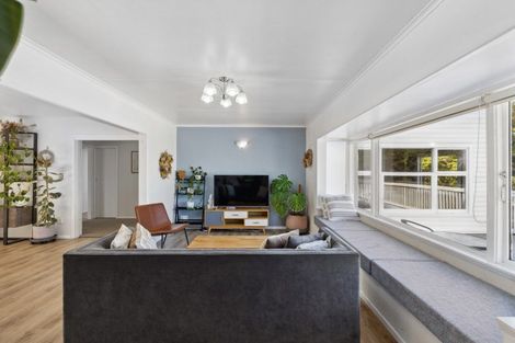 Photo of property in 22 Sunset Street, Hilltop, Taupo, 3330