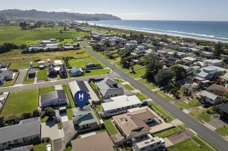 Photo of property in 6a Surfers Avenue, Waihi Beach, 3611