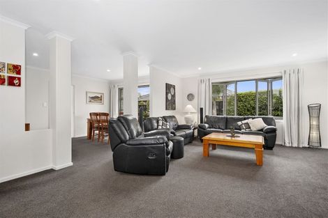 Photo of property in 31 Leet Crescent, Papamoa Beach, Papamoa, 3118