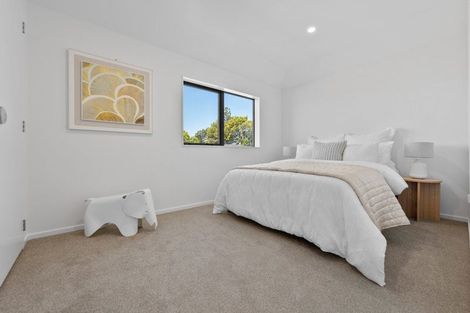 Photo of property in 1/18 Albert Road, Kelston, Auckland, 0602