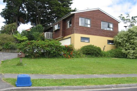 Photo of property in 21 The Glade South, Pukekohe, 2120