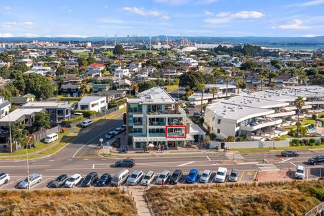 Photo of property in 154 Marine Parade, Mount Maunganui, 3116
