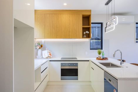 Photo of property in 10 Alexander Avenue, Torbay, Auckland, 0630