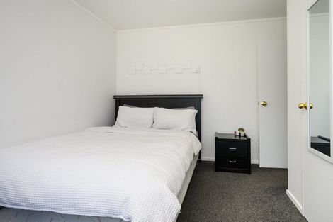Photo of property in 11 Jordan Way, Kelvin Grove, Palmerston North, 4414