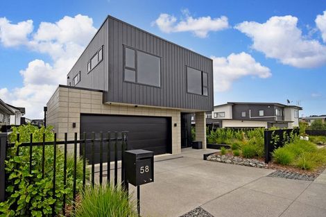 Photo of property in 58 Hayfield Way, Karaka, Papakura, 2113