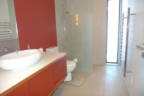 Photo of property in 16 Dungarvan Road, Newlands, Wellington, 6037