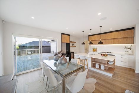 Photo of property in 78 Hayfield Way, Karaka, Papakura, 2113