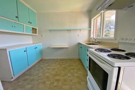 Photo of property in 2/24 Inverness Road, Browns Bay, Auckland, 0630