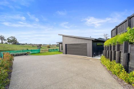 Photo of property in 64 Les Wakefield Road, Mapua, 7005