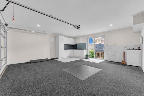 Photo of property in 95d Raglan Street, Mangere East, Auckland, 2024